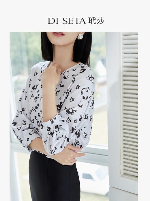 玳莎印花七分袖真丝T恤女2023春夏新款宽松复古慵懒风桑蚕丝上衣  DA31306 商品图1