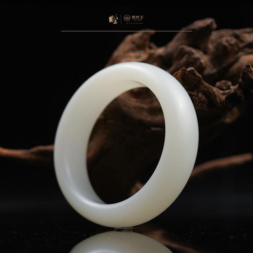 新疆国玉盟世玉和田玉糖羊脂玉手镯57圈口【带证书·顺丰物流】 商品图1