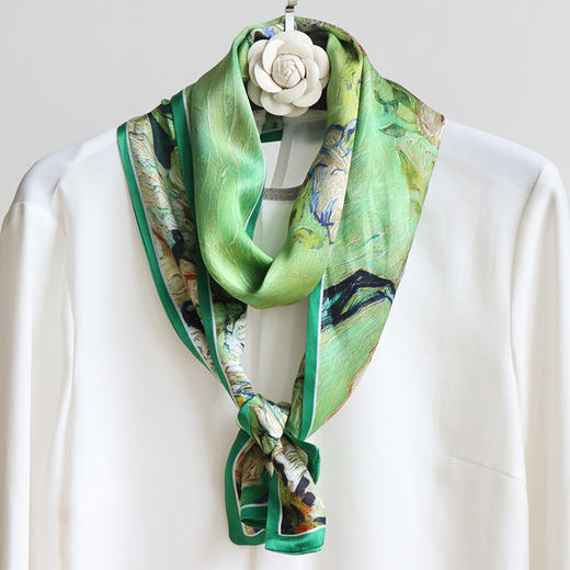 搭配利器丨双层真丝 白玫瑰山茶花飘带长条巾桑蚕丝丝巾 商品图3