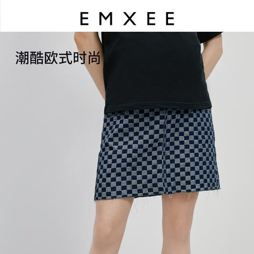 嫚熙孕妇半身裙时尚修身棋盘格设计牛仔短A裙孕期外穿裙春夏新款 商品图3