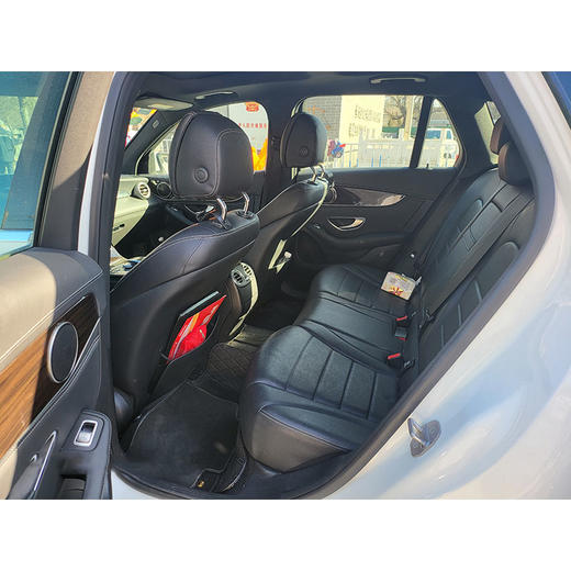 奔驰	GLC 260 4MATIC 动感型【长租-北京】 商品图5