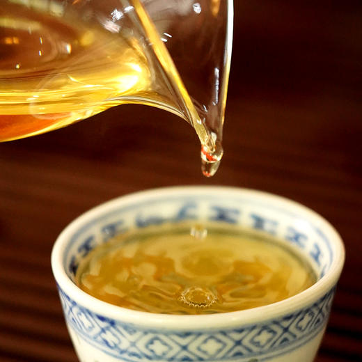 春茶预售【茶王树单株】茶农联合出品，一树一成品纯料至尊升级包装为500克更具收藏与送礼价值 商品图3