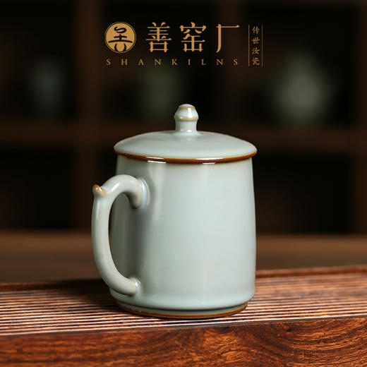 春茶伴侶 汝瓷办公杯（将军杯/汉铎杯）李善明制 原矿玛瑙入釉 色泽青脆滑滋 釉色肥润莹亮 （景德镇发货） 商品图5