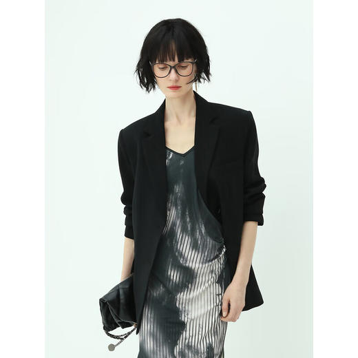 COCOBELLA简约休闲黑色廓形西装女25新款通勤正装西服外套SI57B 商品图4