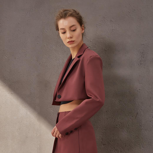 【仅剩xs/s码】TITIKA瑜伽运动休闲外套修身短西服长袖健身上衣女120J30732 商品图1