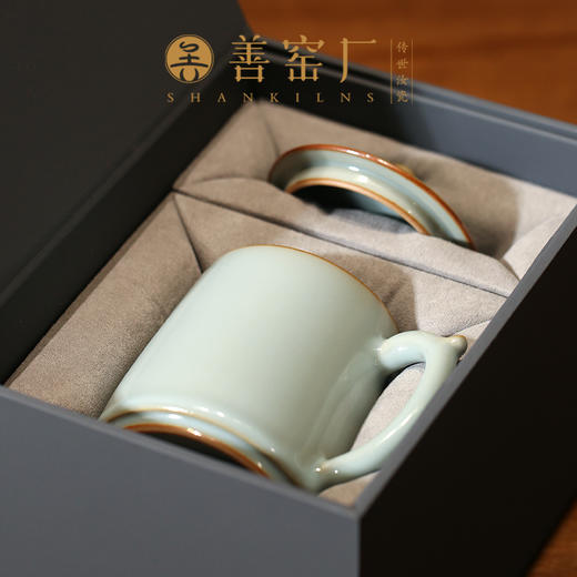 春茶伴侶 汝瓷办公杯（将军杯/汉铎杯）李善明制 原矿玛瑙入釉 色泽青脆滑滋 釉色肥润莹亮 （景德镇发货） 商品图9