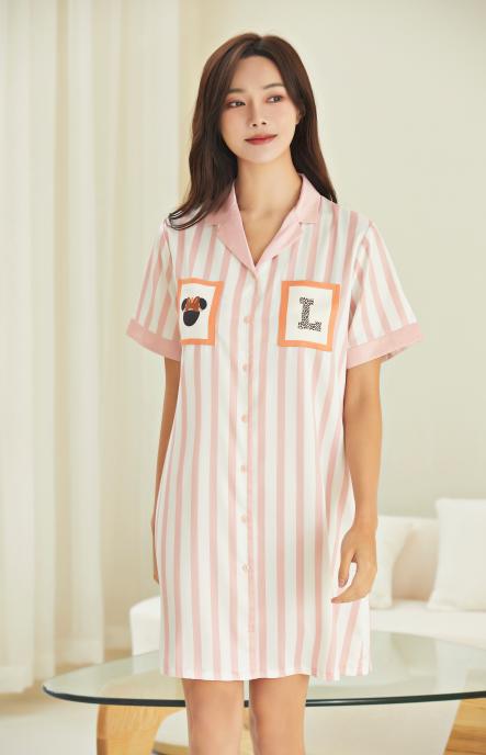 【满2件/99元】【秀黛】女翻领条纹印花丝质短袖裙女士夏季睡裙H2551077T【专柜同款】【如遇缺货自动退款，介意勿拍】 商品图0
