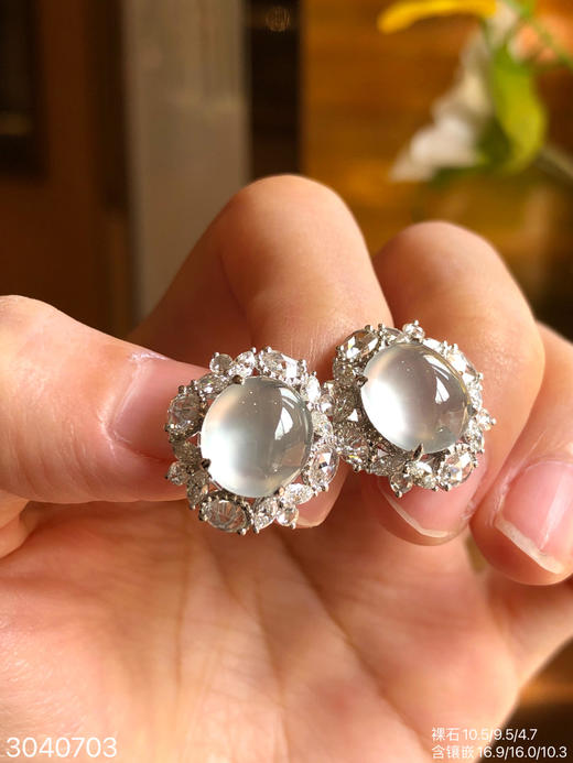 3040703，玻璃蛋面耳钉。具体价格微信咨询 商品图6