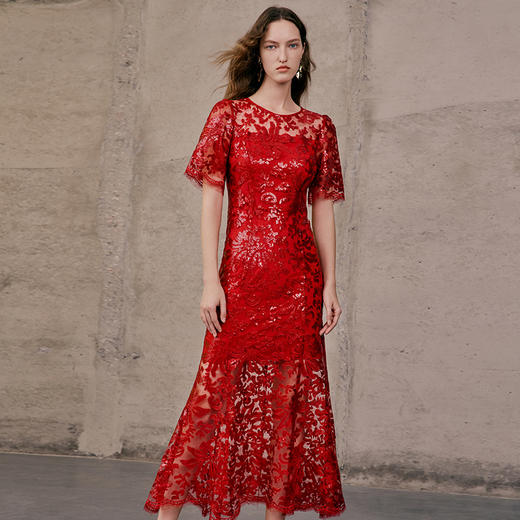 EITIE爱特爱夏季新款精致镂空蕾丝收腰中长款礼服连衣裙7477104 商品图2