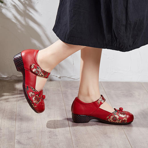 XL2033 2023民族风真皮女鞋复古编织妈妈鞋中老年四季单鞋粗跟舒适女皮鞋 商品图1