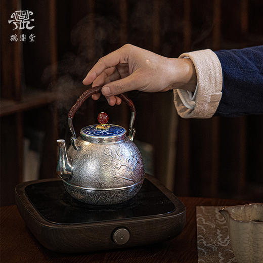 鹤鼎堂 闻天系列德音汤沸錾刻富贵牡丹青花瓷盖纯银（缺货） 商品图2