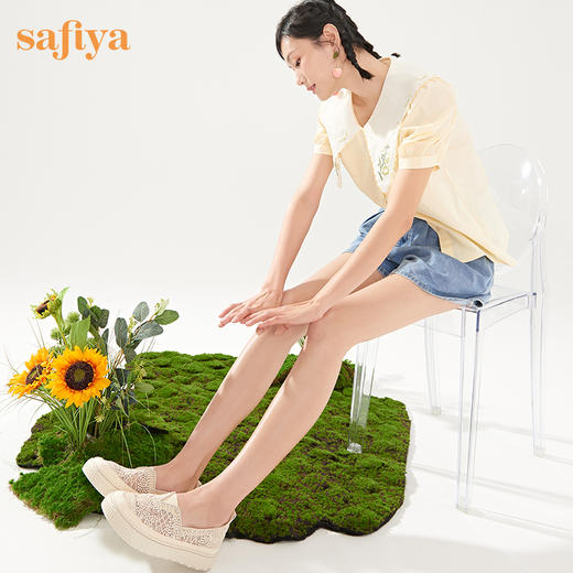 Safiya索菲娅 2023春季舒适一脚蹬休闲蕾丝亮片厚底渔夫鞋SF31112131 商品图3