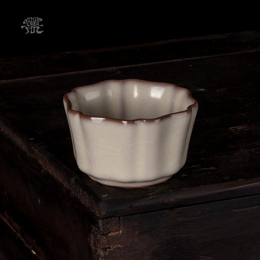 问鼎哥窑 致巧款 簪花杯 商品图1