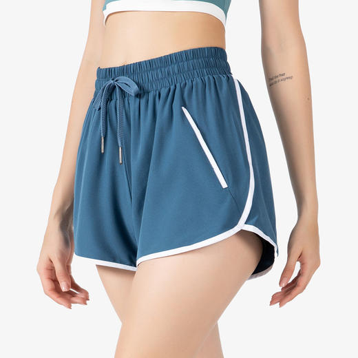 跃牌【明丽逸动】系列 原厂爆款运动短裤女宽松速干健身三分裤高腰跑步薄休闲瑜伽夏现货AL7950 商品图3