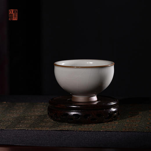 问鼎绪文汝窑 烟月杯 商品图1