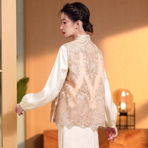 春夏新款国风上衣，唐装复古女装蕾丝盘绣马甲女立领马褂AYK-QF-2207147 商品图3