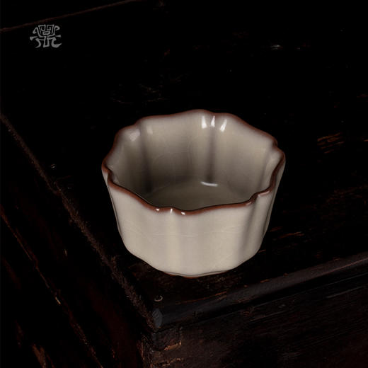 问鼎哥窑 致巧款 簪花杯 商品图2