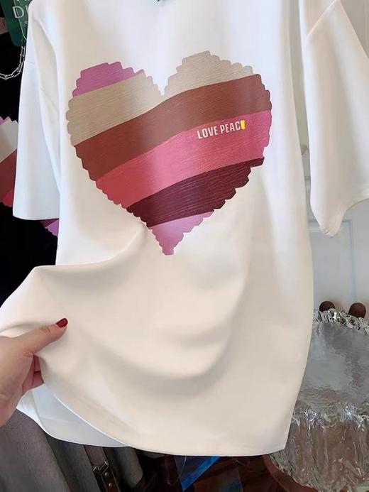 2023春夏新款纯棉大码 洋气彩色爱心短袖T恤 上衣女宽松 休闲潮牌 宽松女夏季学生上衣潮 商品图2