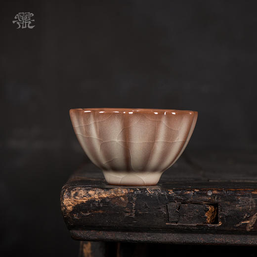 问鼎哥窑 致巧款 撷芳杯 商品图1