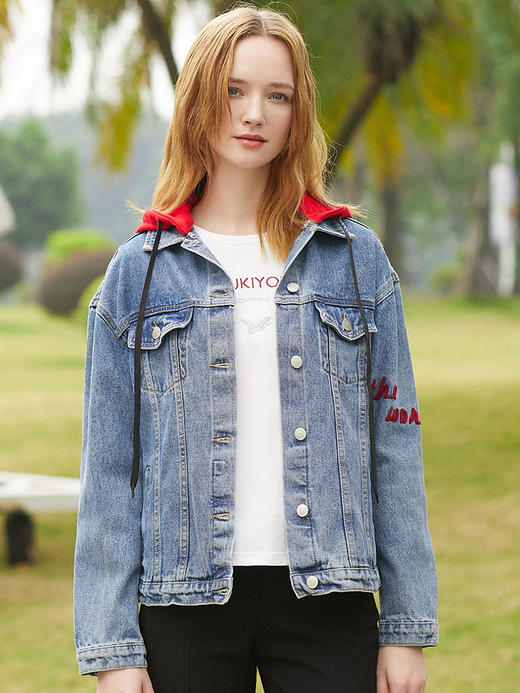 欧芮儿秋装2019款女装牛仔外套刺绣字母连帽街头风蓝色印花短外套 商品图0
