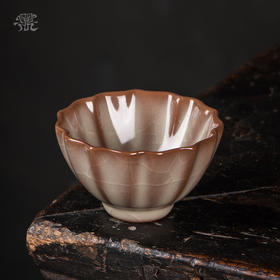 问鼎哥窑 致巧款 撷芳杯