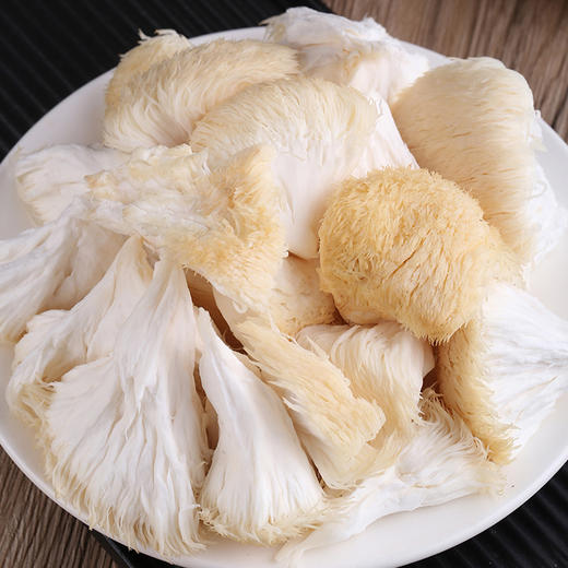 新鲜猴头菇是中国八大“山珍”之一 自古就有“山珍猴头，海味燕窝”之说，与熊掌、海参和鲨鱼翅并列为四大名菜  肉嫩味香，鲜美可口，营养丰富，色、香、味上乘。顺丰包邮 商品图5