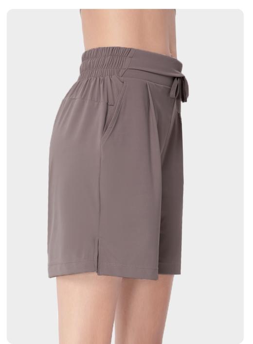 跃牌【明丽逸动】系列轻速运动短裤女高腰显瘦宽松休闲五分裤带口袋AL7988 商品图3