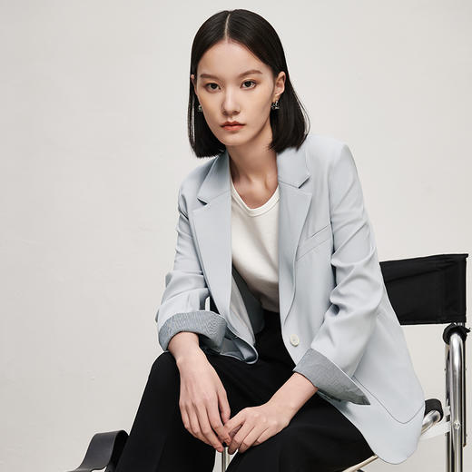IN AND ON21439西装外套女新款冬质感撞色上衣女士休闲设计感小众时尚西服 商品图8