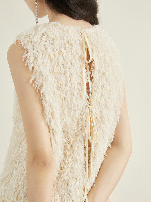 ForPoem 23/SS伦敦时装周高级花朵胸针柔软羽毛流苏无袖背心上衣 商品图3