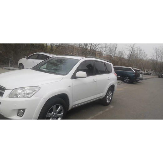丰田	RAV4荣放 2.4L 自动豪华版【长租-北京】 商品图2