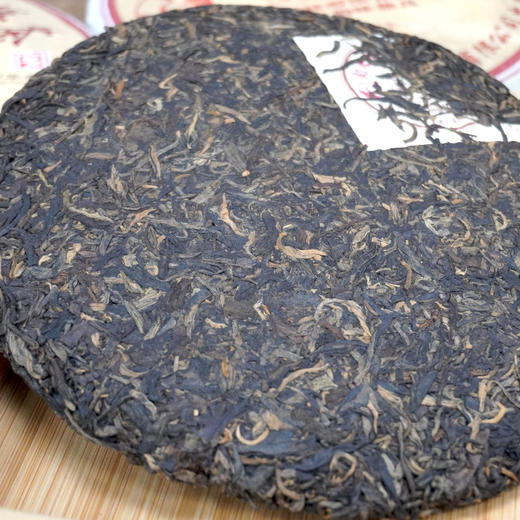 2012年下关高山岩韵普洱茶生茶饼 精选8年陈老料配制 岩韵滋味独特 干仓真品好口感 商品图8