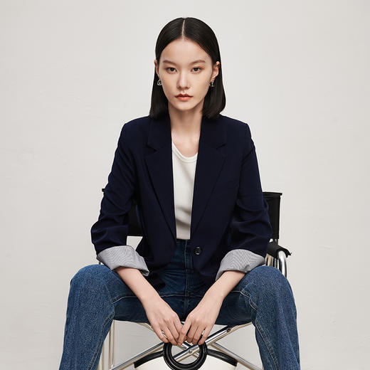 IN AND ON21439西装外套女新款冬质感撞色上衣女士休闲设计感小众时尚西服 商品图2