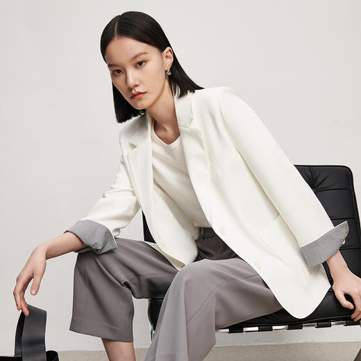 IN AND ON21439西装外套女新款冬质感撞色上衣女士休闲设计感小众时尚西服 商品图0