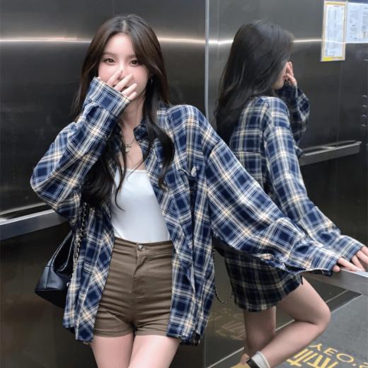 【幂式蓝白纹格衬衫】简单粗暴❗️赔钱甩货‼️幂式穿搭神器💥上身非常显白显气质‼️ ✅百分百纯棉👉舒适透气💨宽松版型设计！ 商品图1