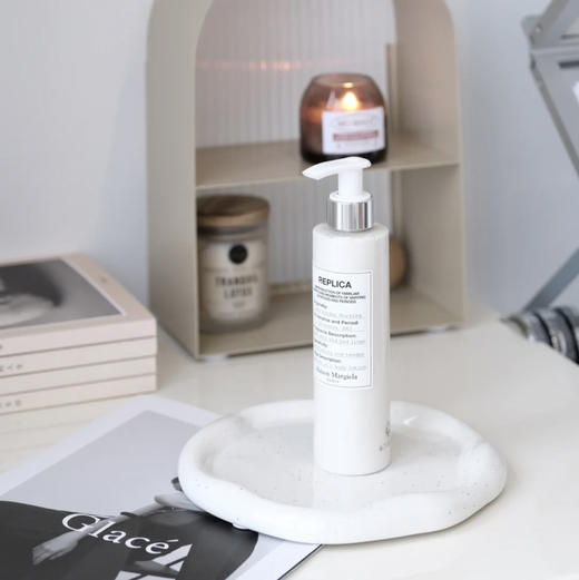  骨折 马丁马吉拉慵懒周末身体乳200ML  到25.12 商品图0