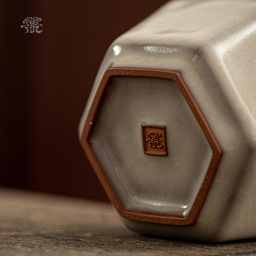 问鼎哥窑 致巧款 六角杯 商品图4