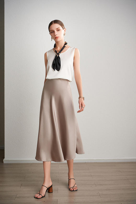 【盏那】桑蚕丝无袖背心 内搭外穿都适宜 商品图2