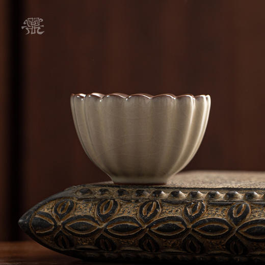 问鼎哥窑 致巧款 蕊香杯 商品图0