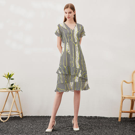 EITIE爱特爱夏季新款洋气显瘦几何印花通勤连衣裙7007707 商品图3