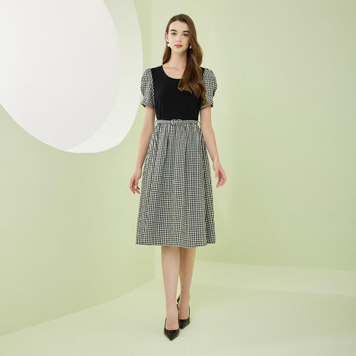 RF8E4斯尔丽瑟俪2023年春夏新款圆领短袖拼接中长连衣裙 商品图3