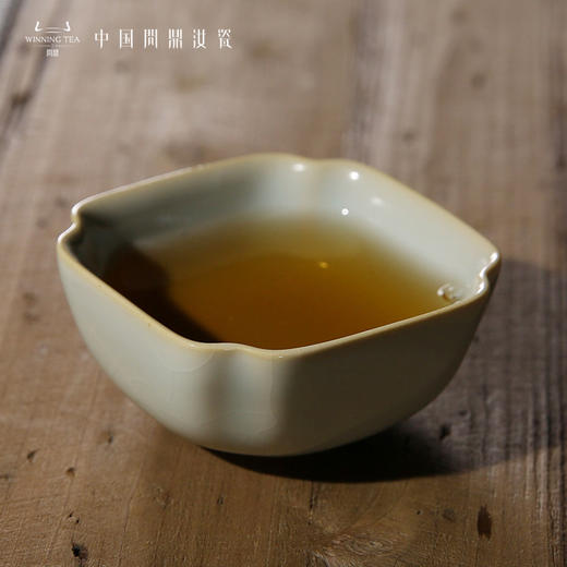 问鼎汝瓷紫金釉经典款天青四喜杯 商品图2