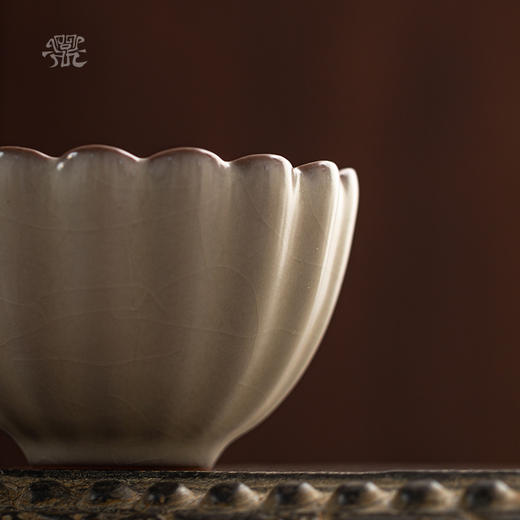 问鼎哥窑 致巧款 蕊香杯 商品图1