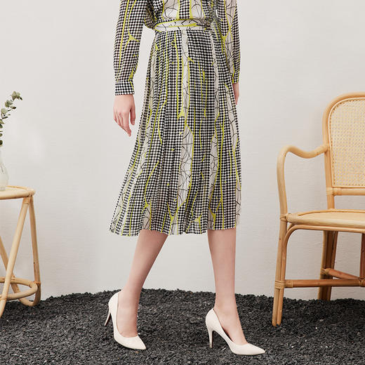 EITIE爱特爱夏季新款几何印花高腰显瘦半身裙7006714 商品图2