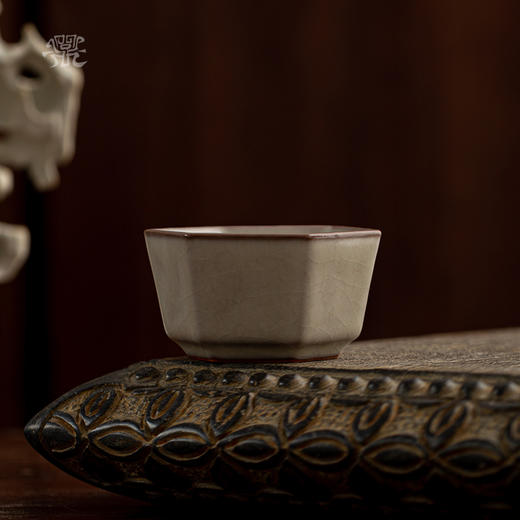 问鼎哥窑 致巧款 六角杯 商品图0