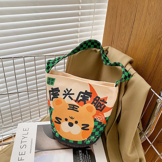 ZX-213大容量水桶包帆布涂鸦帆布包时尚手提包 商品图5