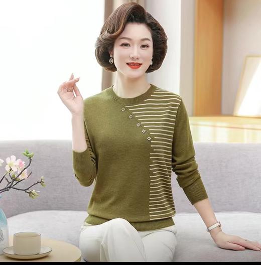80640321 05478816 雪绒依阁小衫 商品图0