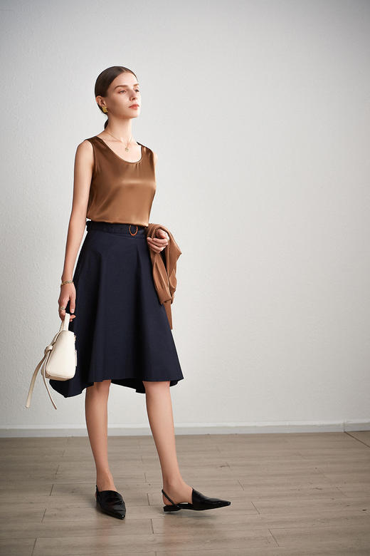 【盏那】桑蚕丝无袖背心 内搭外穿都适宜 商品图4