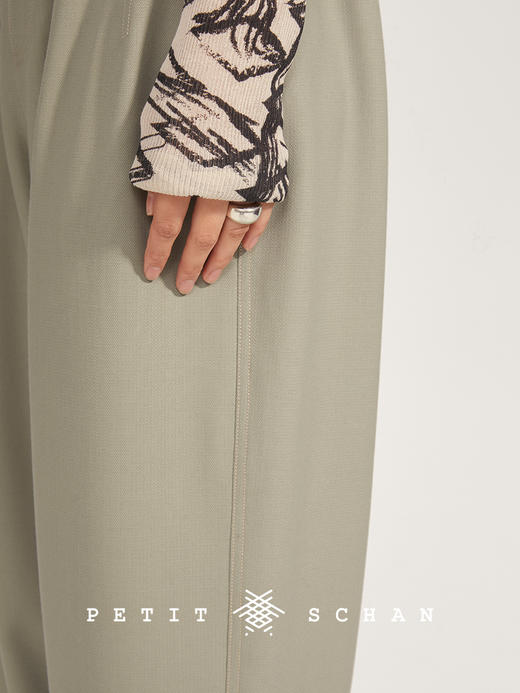 PETIT SCHAN小闪 CLO#220  Green Mountain Haze 绿山岚 城市户外感收腿休闲裤/萝卜裤 商品图3