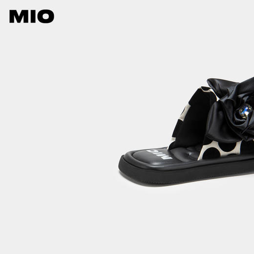 MIO米奥夏季舒适平跟一字外穿拖女鞋小彩钻玫瑰花拖鞋潮流云朵拖M233131201 商品图4