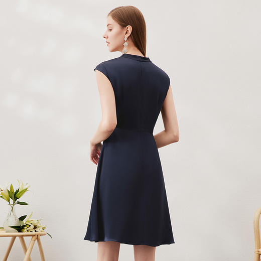 EITIE爱特爱7007710连衣裙 商品图4